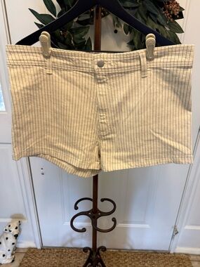 NWOT Universal Thread Sailor Shorts Pinstripe Denim High Rise Shorts 14